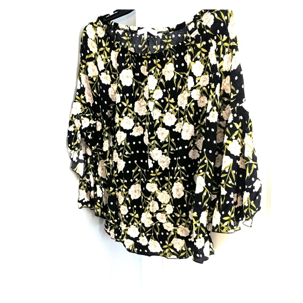 Beautiful shirt with a floral pattern